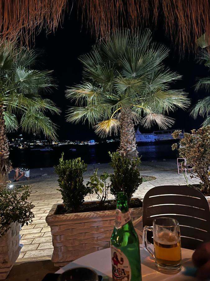 Riviera Rooms Sarande Exterior photo