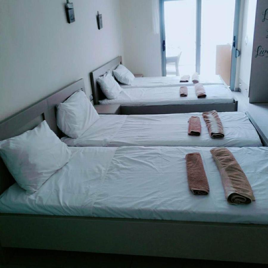 Riviera Rooms Sarande Exterior photo