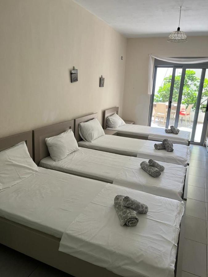 Riviera Rooms Sarande Exterior photo