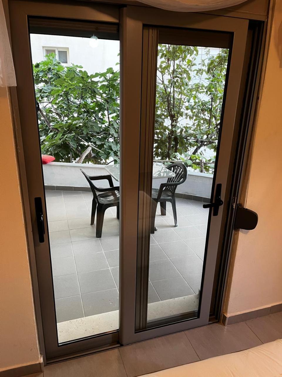 Riviera Rooms Sarande Exterior photo